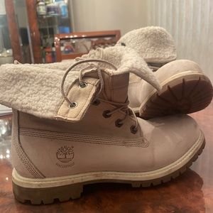 White timberland boots